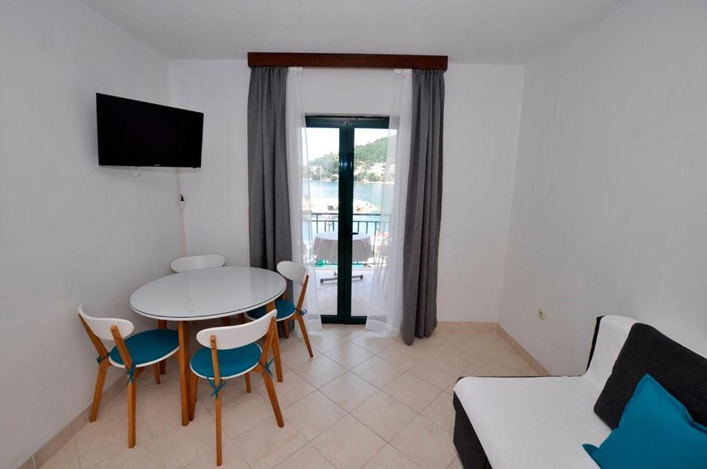 Apartmani More Drvenik (Split-Dalmatia) Exterior foto