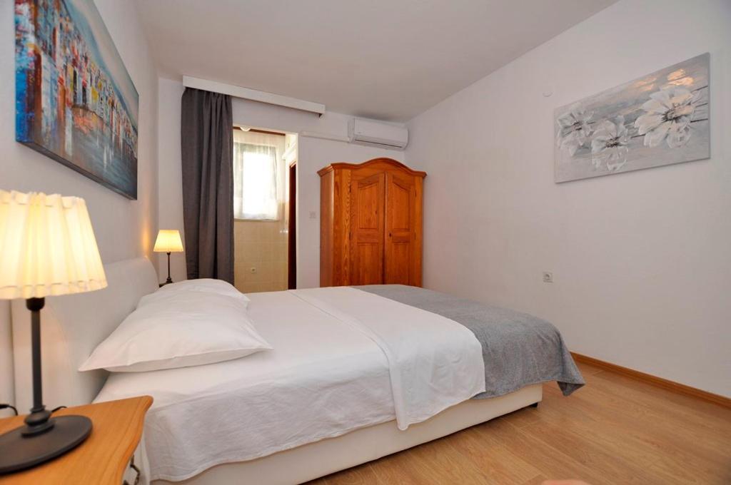 Apartmani More Drvenik (Split-Dalmatia) Exterior foto