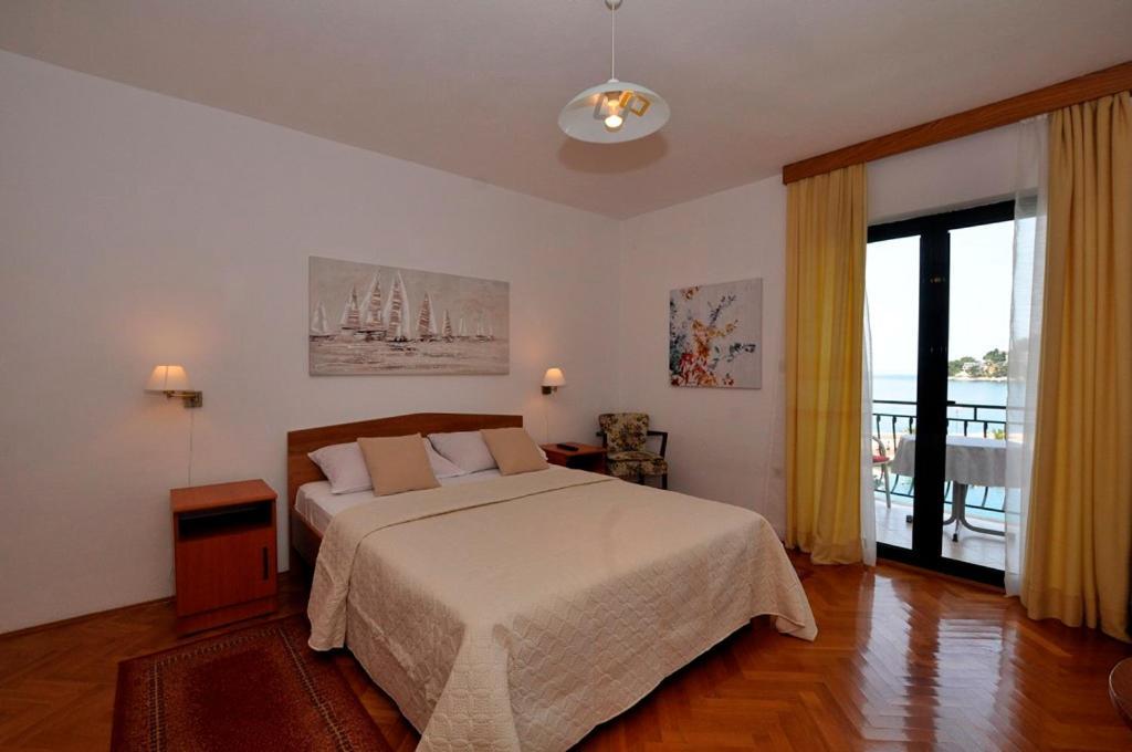 Apartmani More Drvenik (Split-Dalmatia) Exterior foto