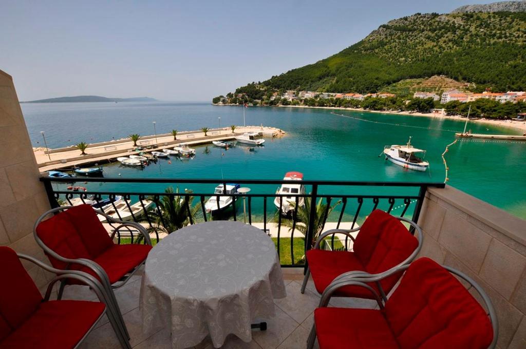 Apartmani More Drvenik (Split-Dalmatia) Exterior foto