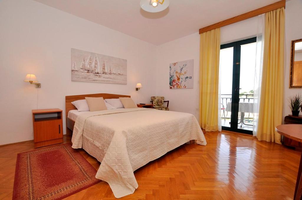Apartmani More Drvenik (Split-Dalmatia) Exterior foto