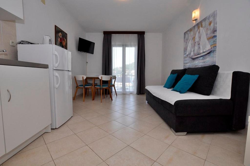 Apartmani More Drvenik (Split-Dalmatia) Exterior foto