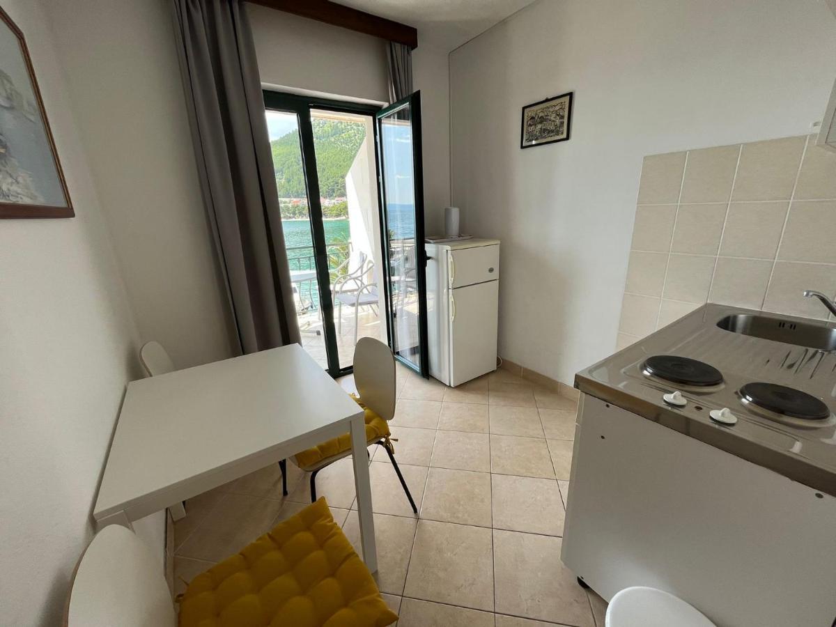 Apartmani More Drvenik (Split-Dalmatia) Exterior foto